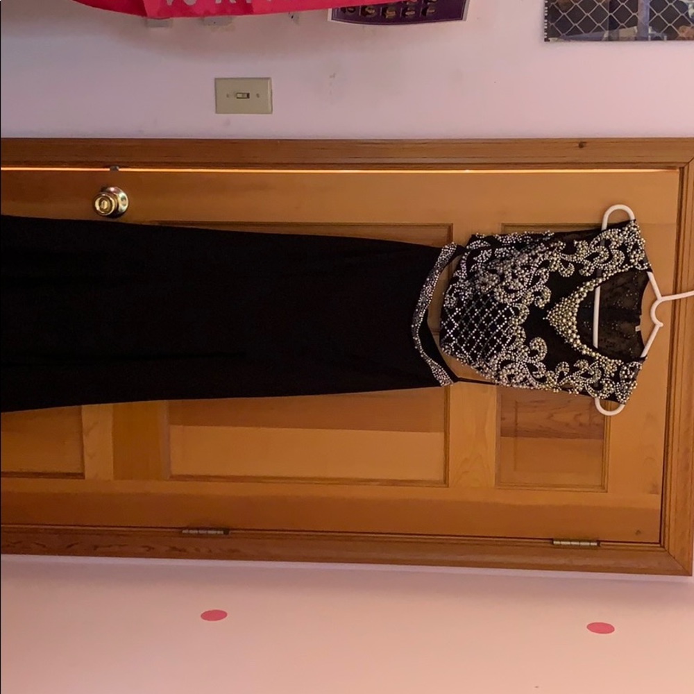 Prom dress - Picture 3 of 6